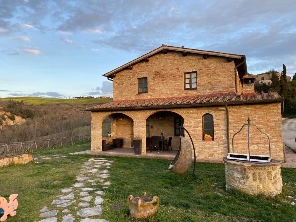 La Casina Di Helen Apartment Montalcino Exterior photo